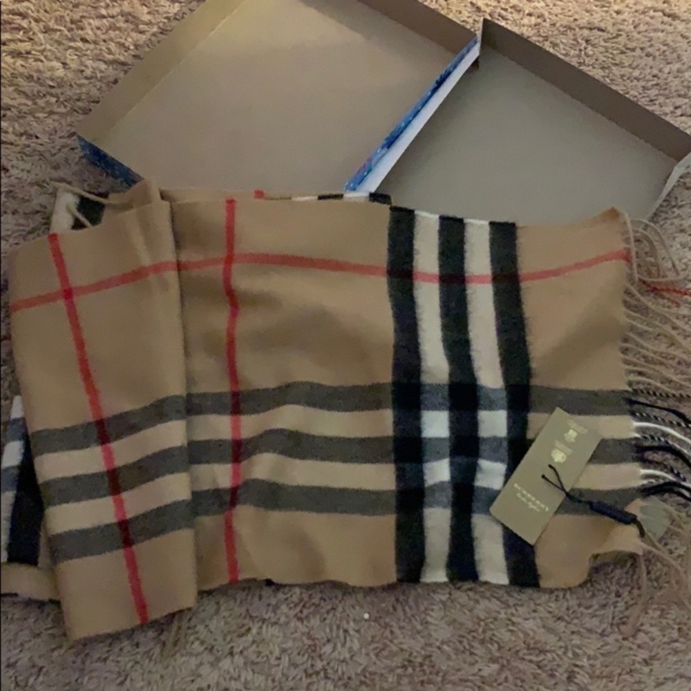 Burberry scarf